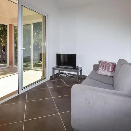Holiday home In With Kitchenette *