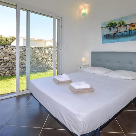 In With Kitchenette Holiday home